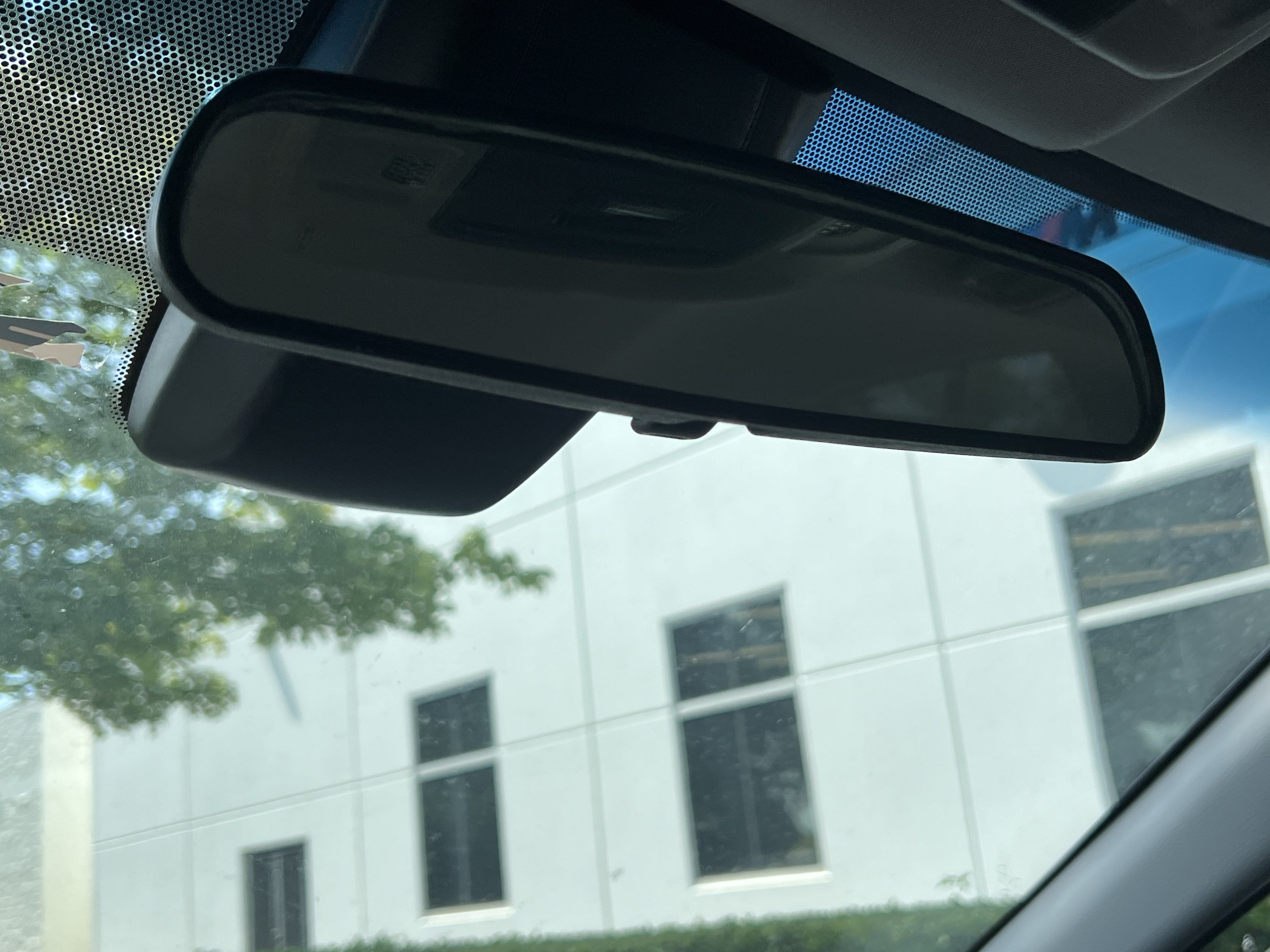 Used 2019 Toyota Camry SE FWD image 27