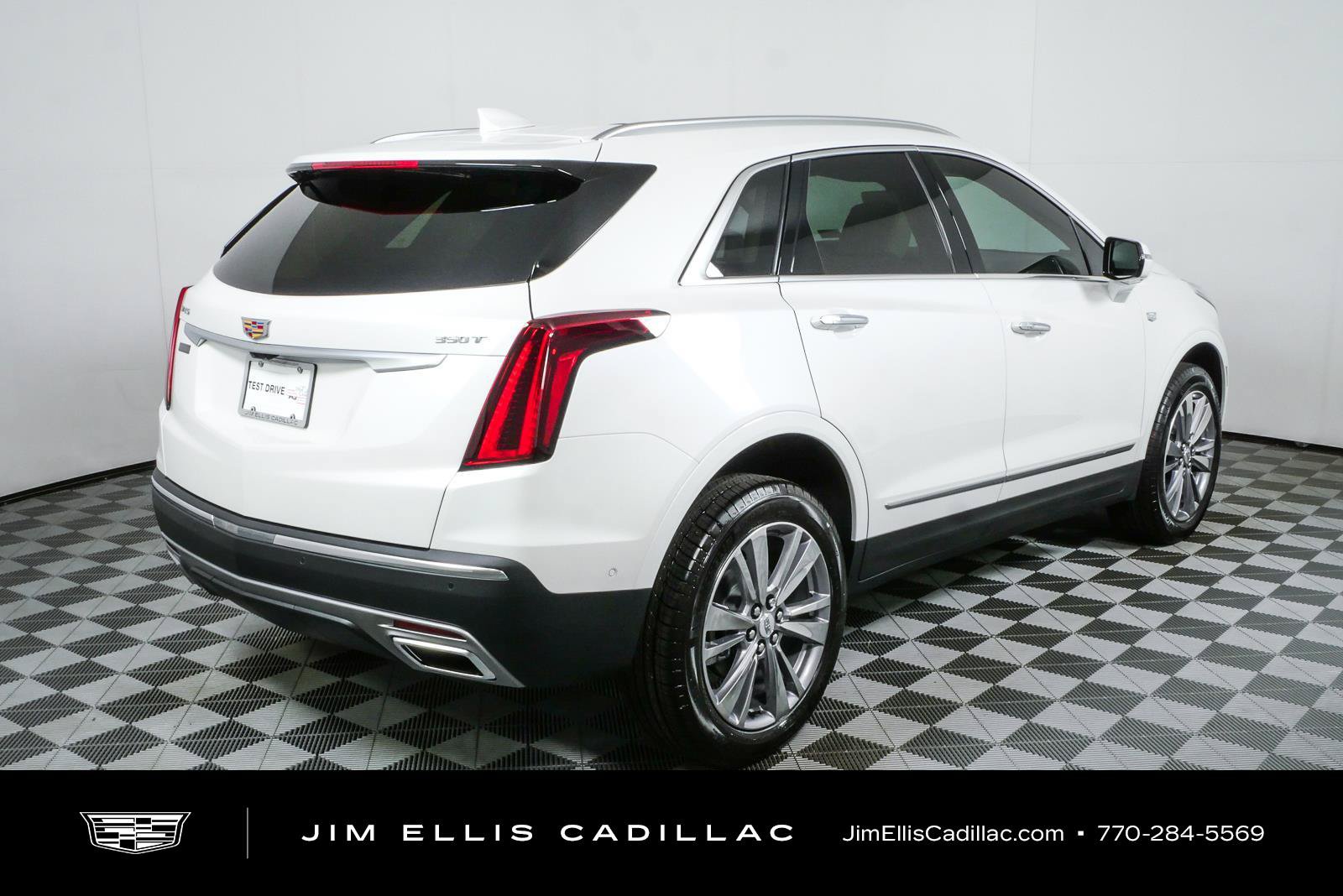 New 2026 Cadillac XT5 Premium Luxury w/ Driver Assist Package FWD image 3