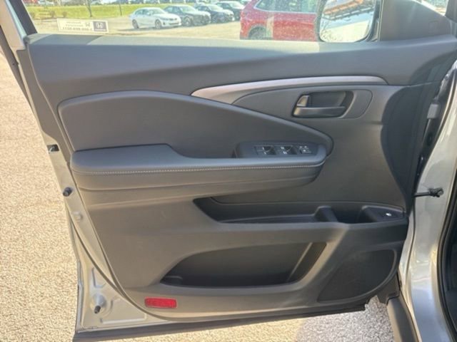 New 2026 Honda Ridgeline Sport image 9