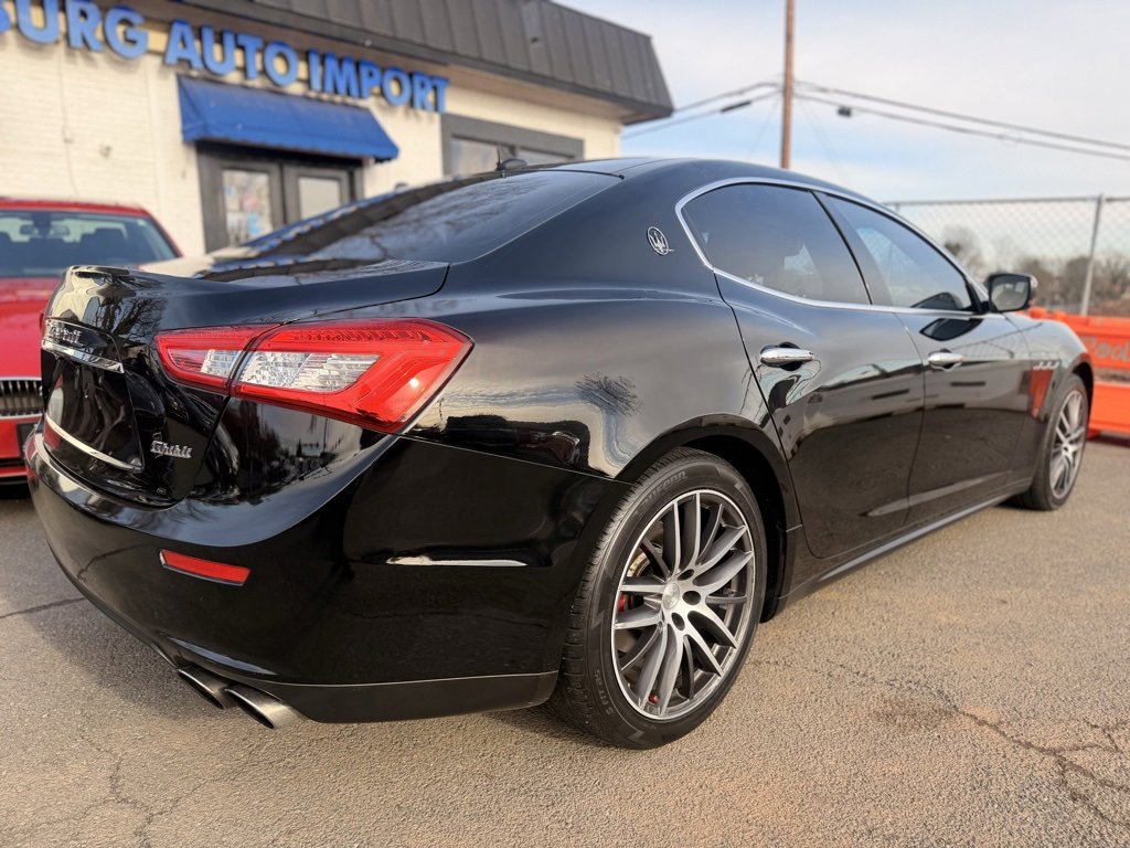 Used 2016 Maserati Ghibli image 3