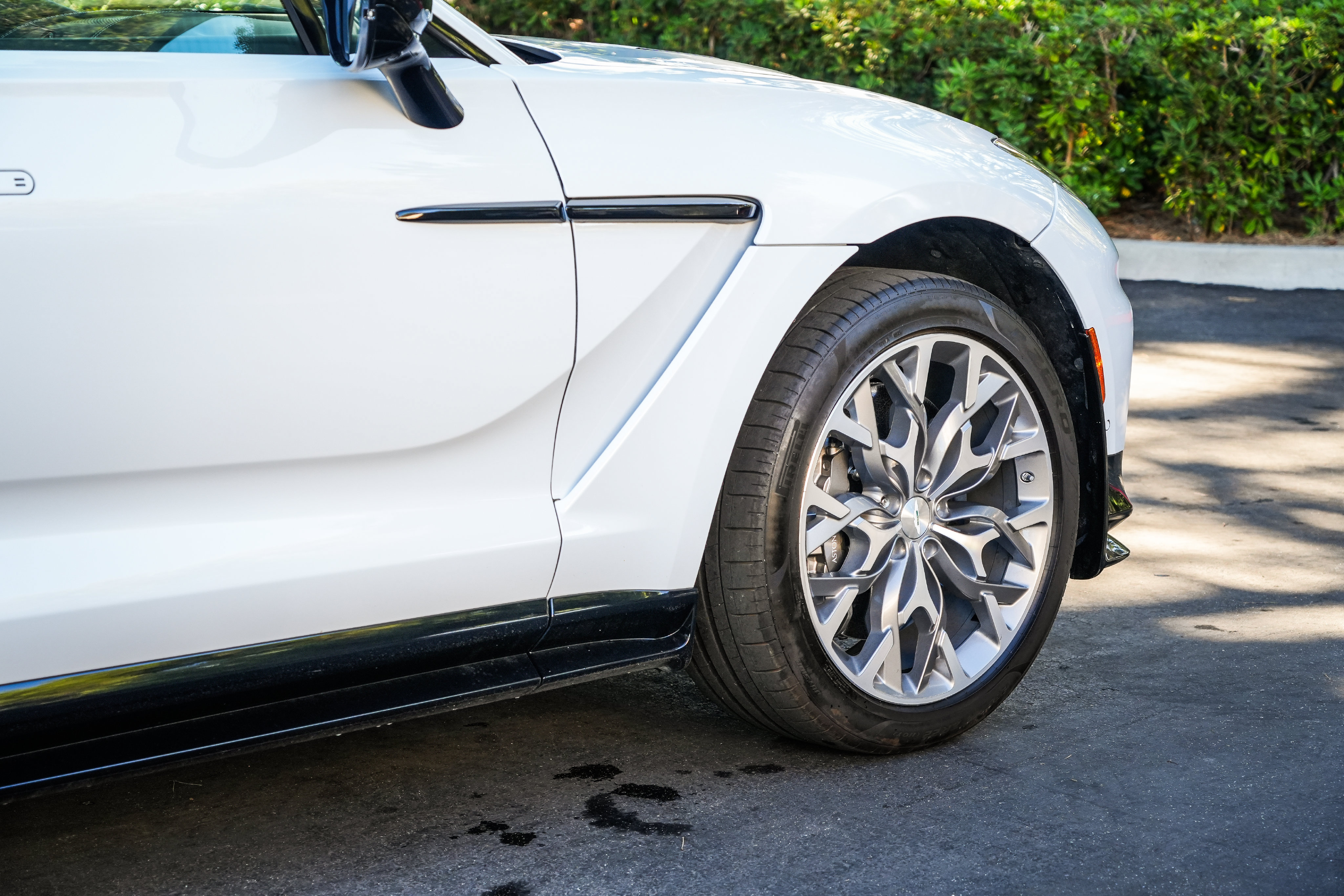 Used 2023 Aston Martin DBX 707 AWD/4WD image 10