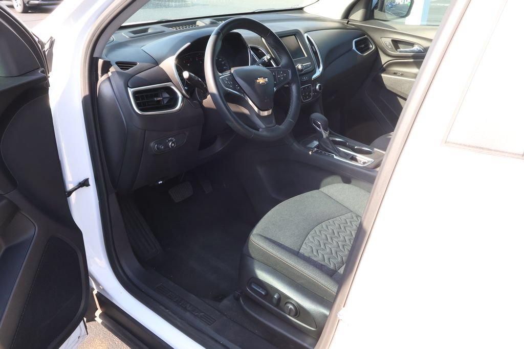 Used 2024 Chevrolet Equinox LT FWD image 8