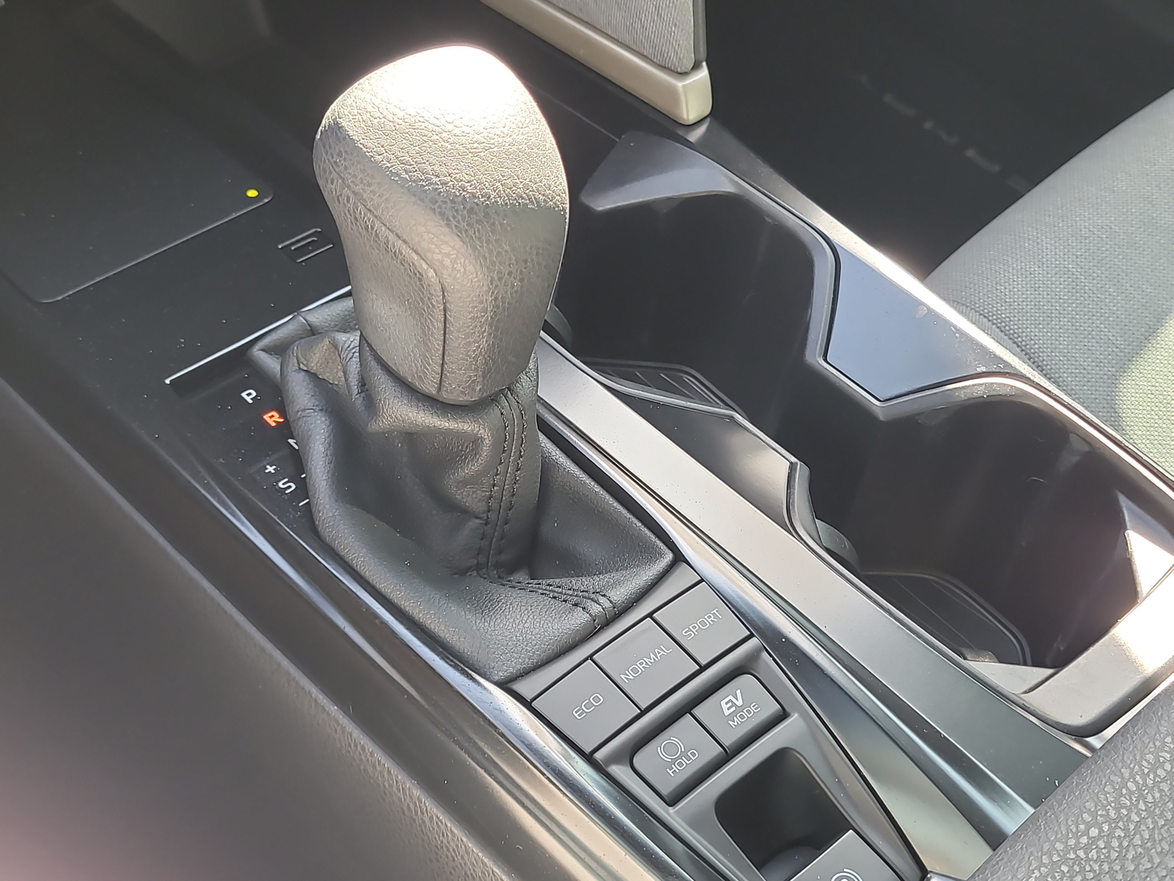 Used 2026 Toyota Camry LE FWD image 25