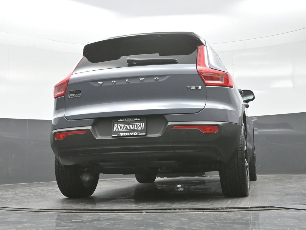 Used 2021 Volvo XC40 T5 R-Design w/ Protection Package Premier AWD/4WD image 23