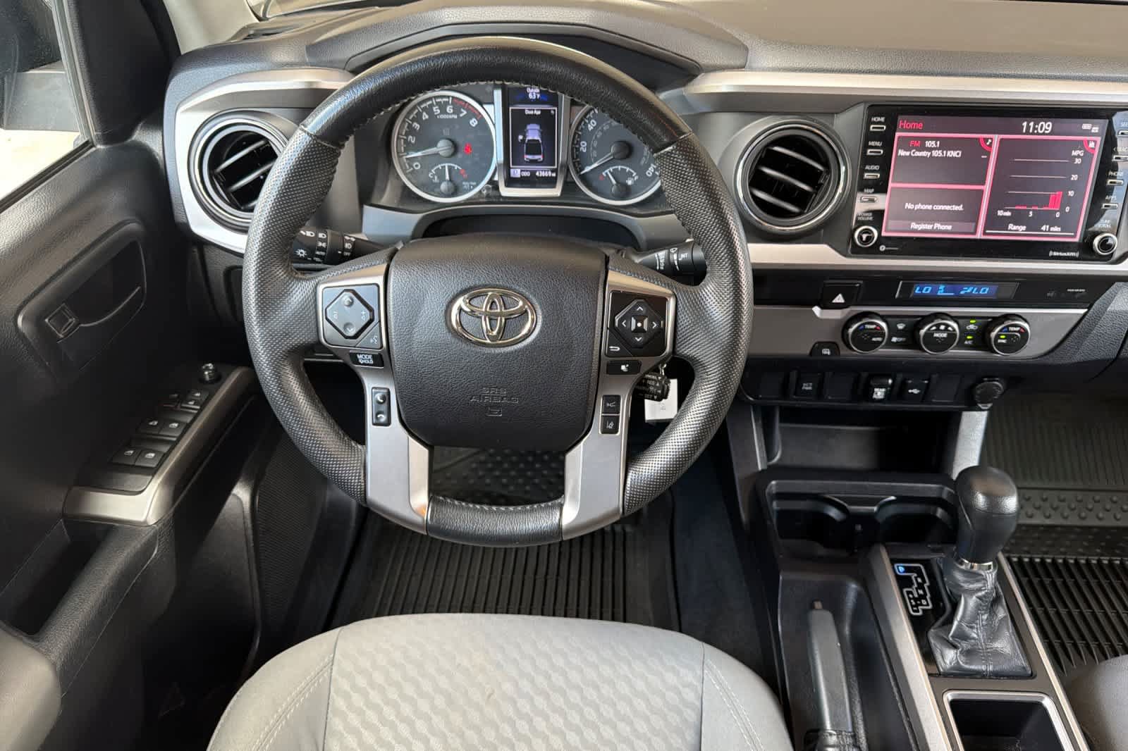 Used 2021 Toyota Tacoma SR5 RWD image 14