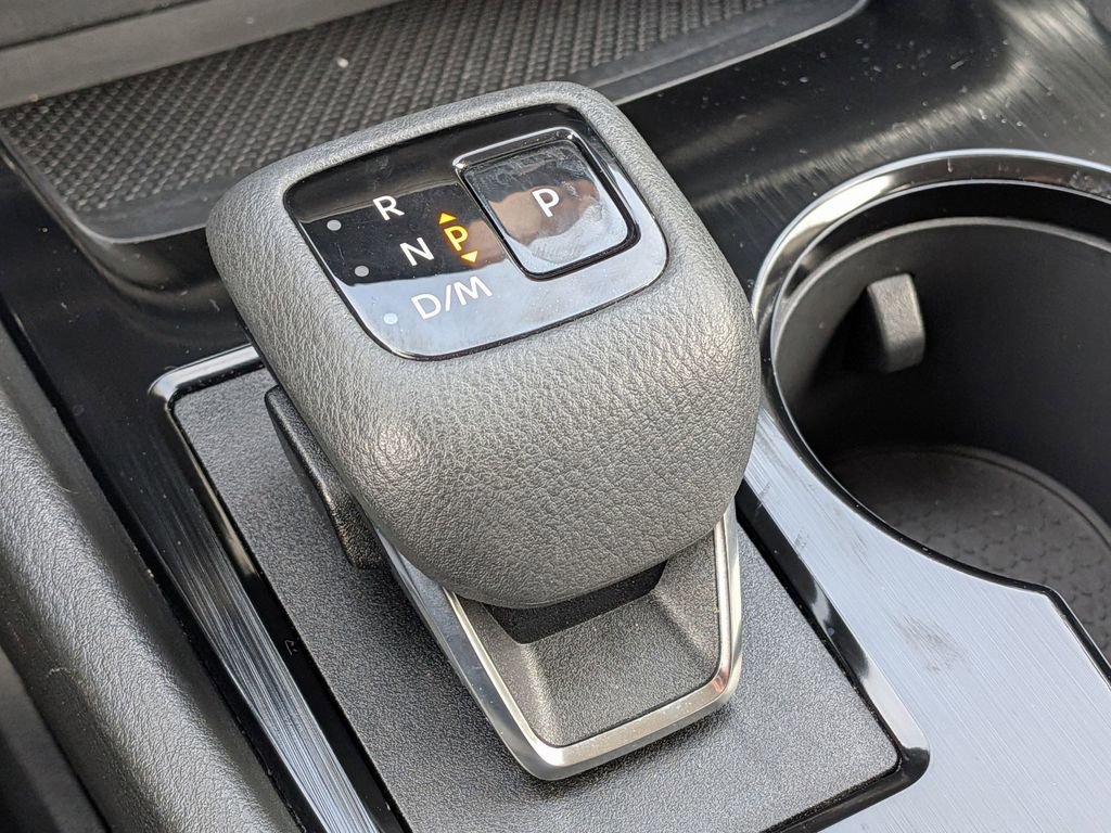 Used 2023 Nissan Rogue SV AWD/4WD image 17