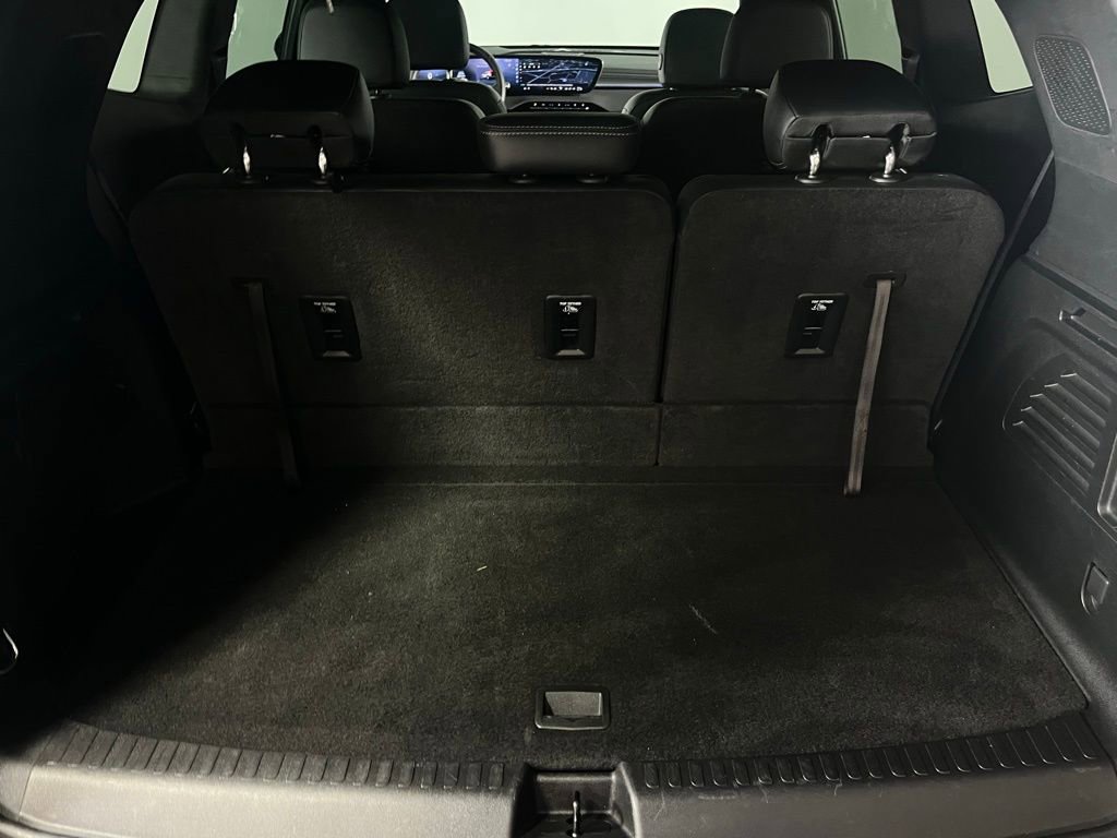 Used 2025 Buick Enclave Sport Touring image 32