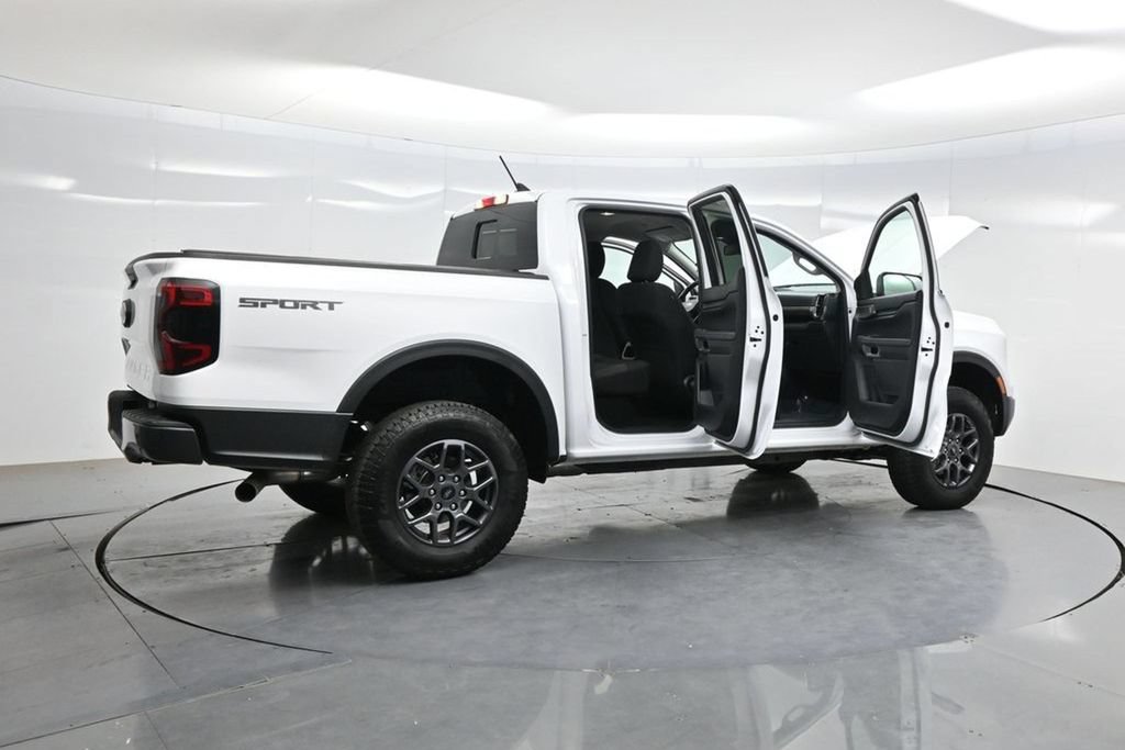 Used 2025 Ford Ranger XLT RWD image 4