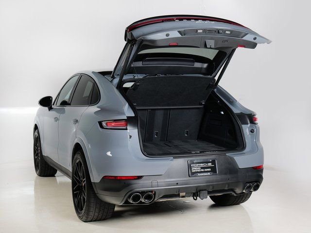 Certified 2026 Porsche Cayenne Coupe AWD/4WD image 34