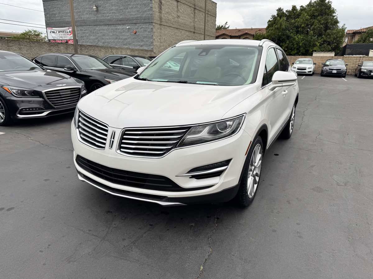 Used 2017 Lincoln MKC Reserve w/ Lincoln MKC Climate Package FWD image 12