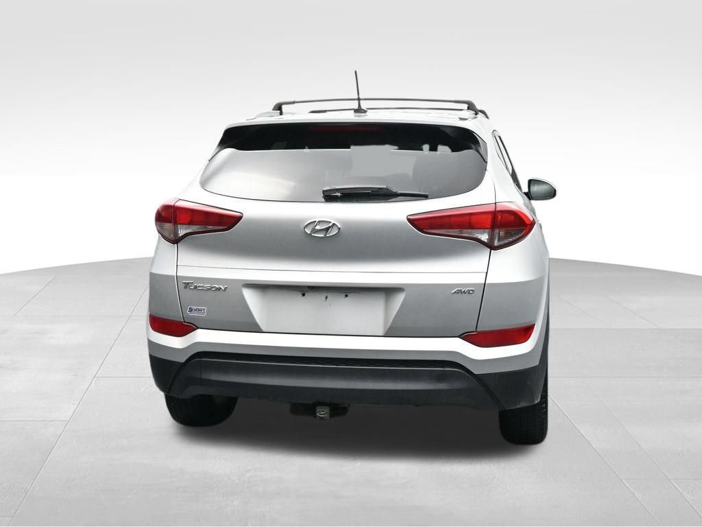 Used 2016 Hyundai Tucson SE w/ Option Group 02 AWD/4WD image 4