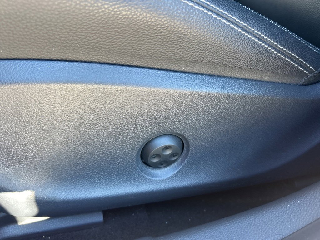 Used 2017 Mercedes-Benz CLA 250 4MATIC image 13