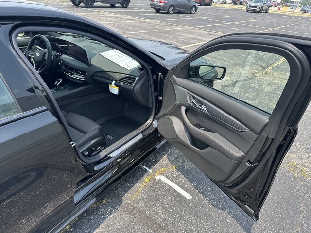 New 2026 Cadillac CT5 V w/ Technology Package image 30