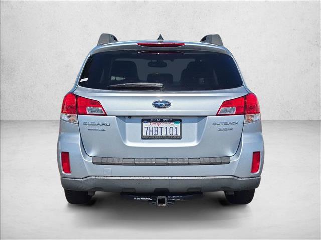 Used 2014 Subaru Outback 3.6R Limited AWD/4WD image 6