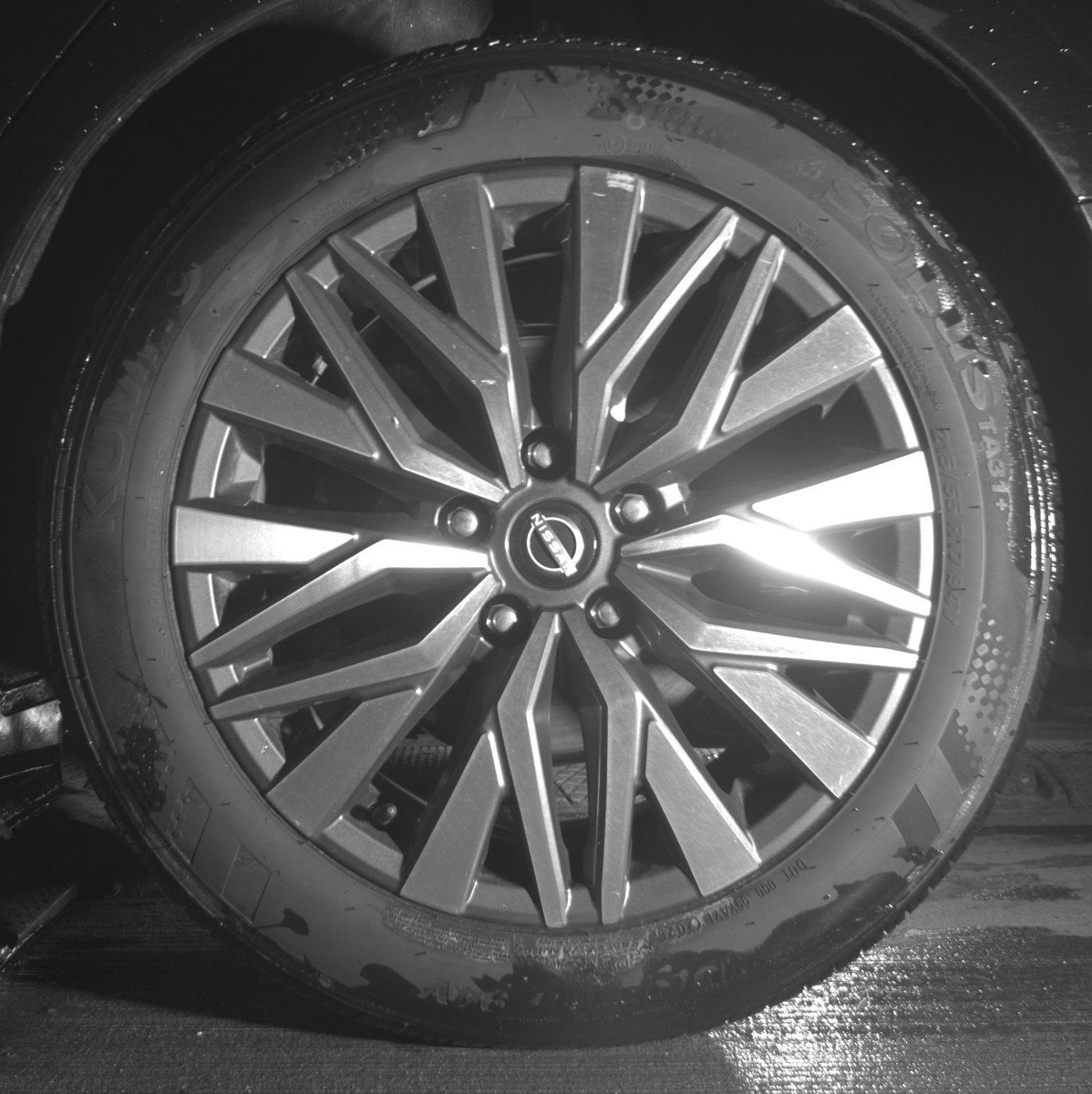 Used 2025 Nissan Altima 2.5 SV image 14