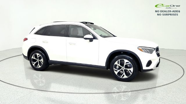 Used 2025 Mercedes-Benz GLC 350e 4MATIC image 1