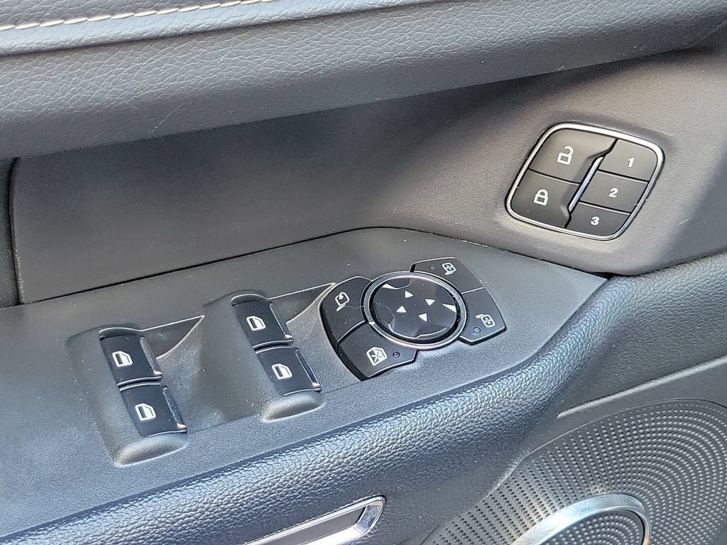 Used 2024 Ford Expedition XLT RWD image 22