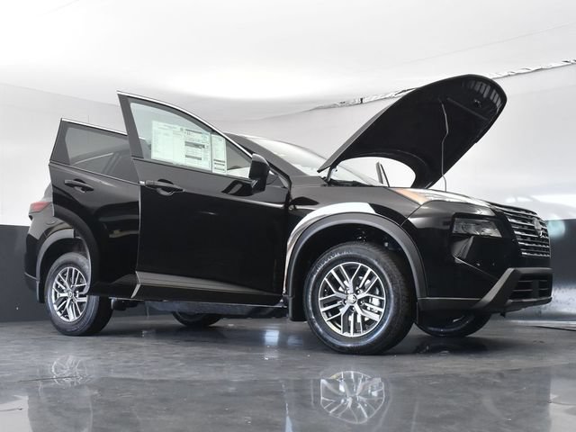 New 2025 Nissan Rogue S FWD image 29