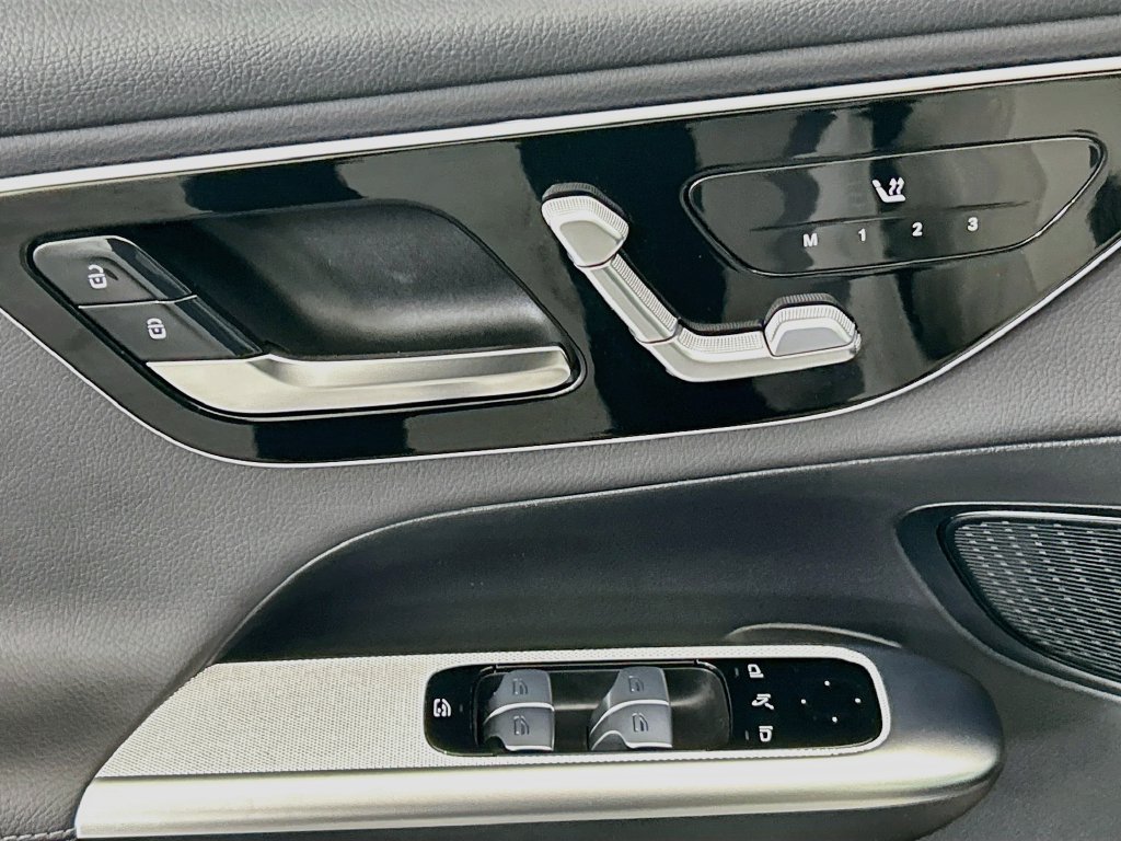 Certified 2026 Mercedes-Benz GLC 300 4MATIC image 21