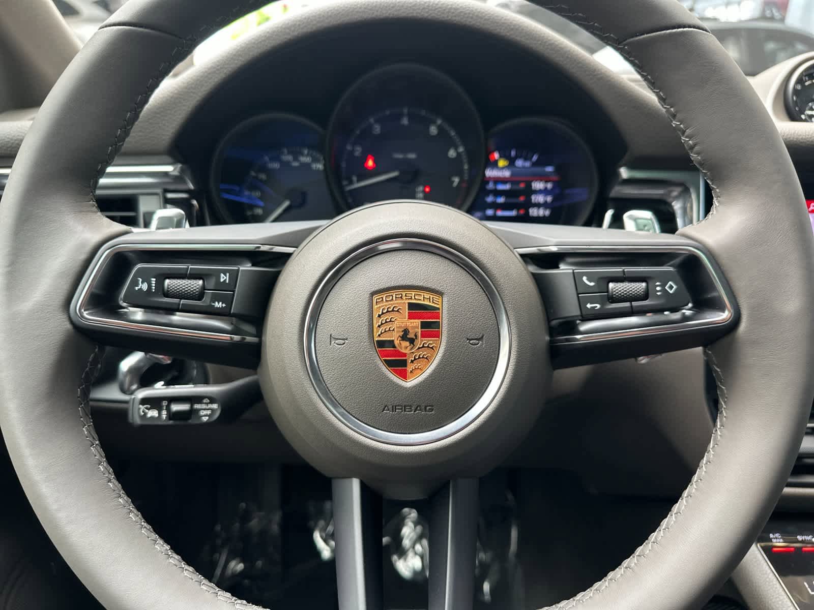 New 2026 Porsche Macan AWD/4WD image 26