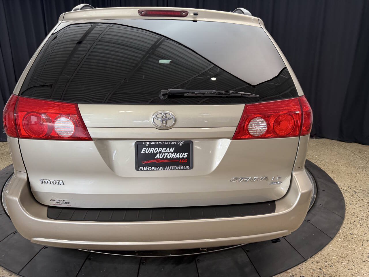 Used 2008 Toyota Sienna LE AWD/4WD image 14