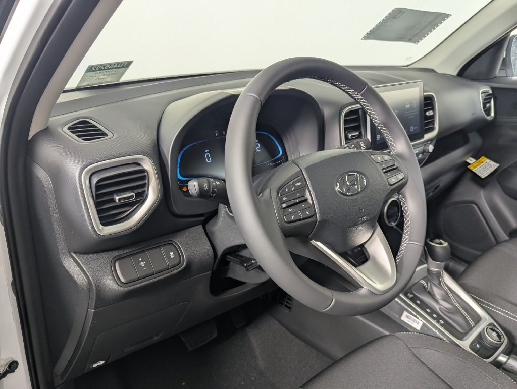 New 2026 Hyundai Venue SEL FWD image 11