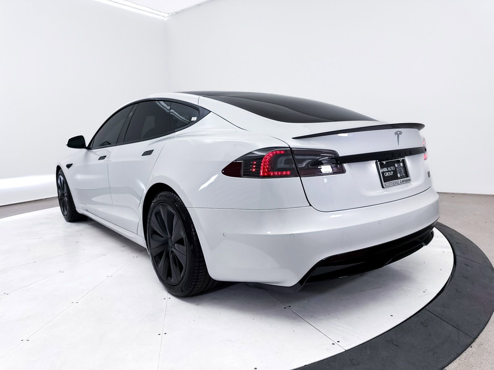 Used 2021 Tesla Model S Plaid AWD/4WD image 16