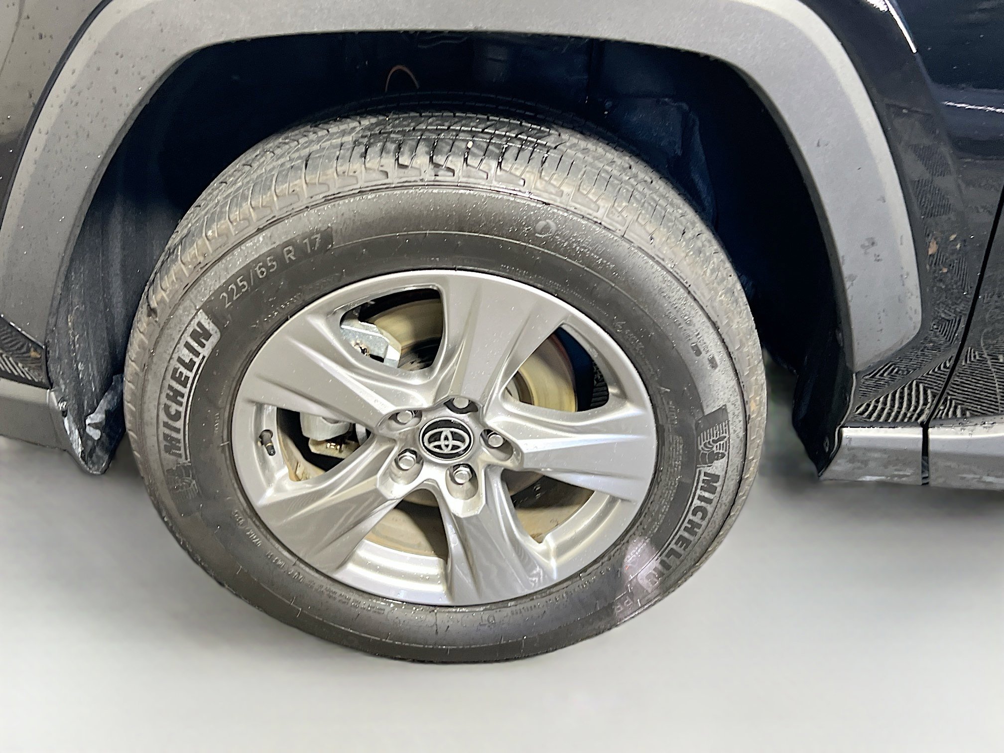 Used 2025 Toyota RAV4 LE image 13