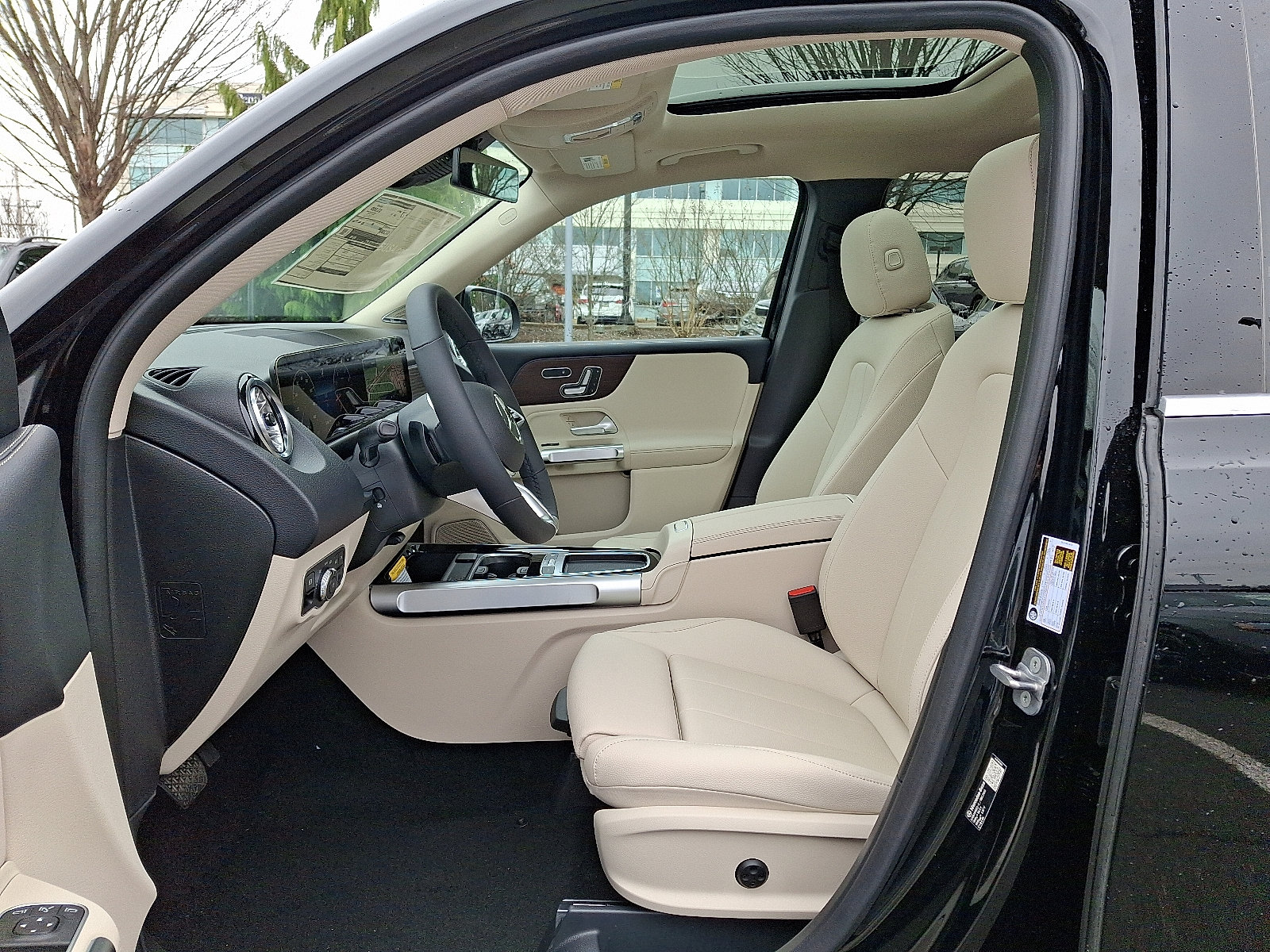 New 2026 Mercedes-Benz GLB 250 4MATIC image 11