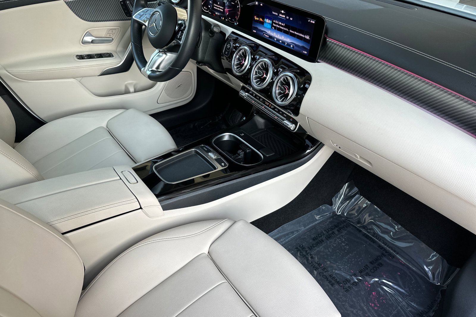 Certified 2025 Mercedes-Benz CLA 250 image 17