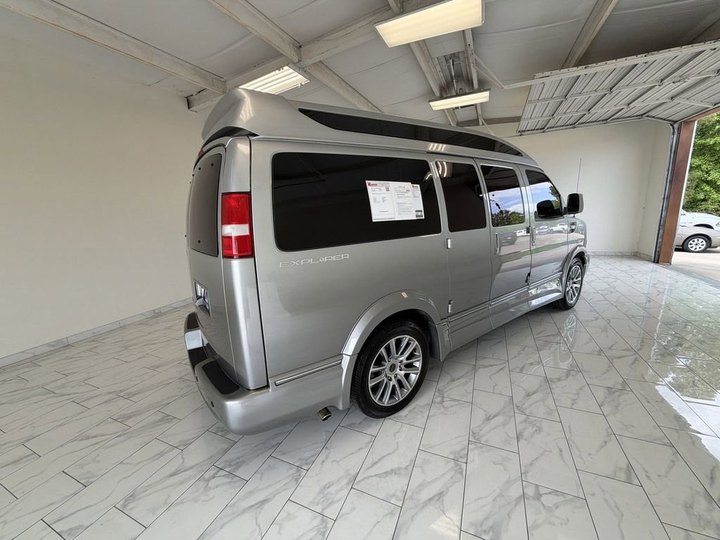 Used 2021 Chevrolet Express 2500 LS w/ Enhanced Convenience Package image 8