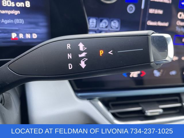 Certified 2025 Chevrolet Equinox EV LT image 16