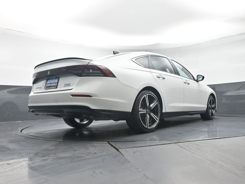 Used 2023 Honda Accord Sport image 29