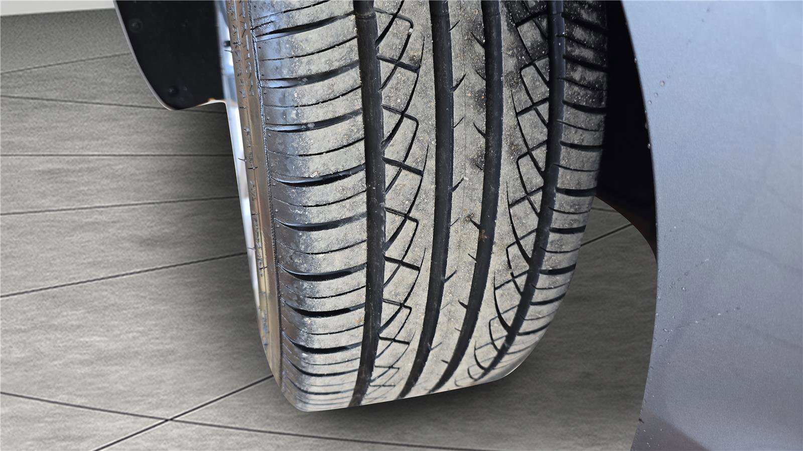 Used 2018 Cadillac ATS 2.0T AWD Sedan w/ Sky and Shine Package image 15