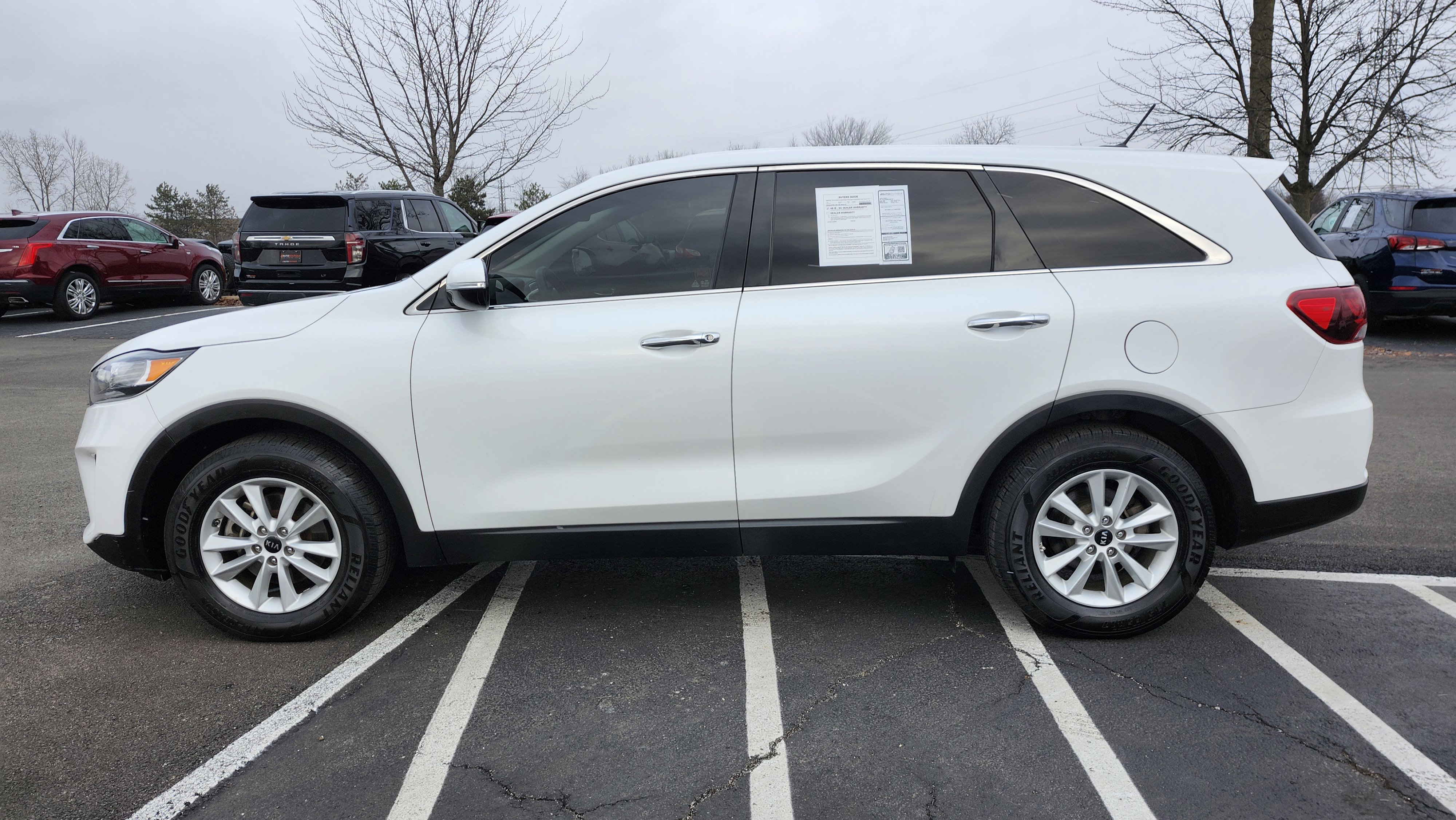 Used 2020 Kia Sorento LX image 12