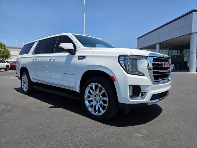 Used 2024 GMC Yukon XL SLT w/ SLT Luxury Package AWD/4WD image 2