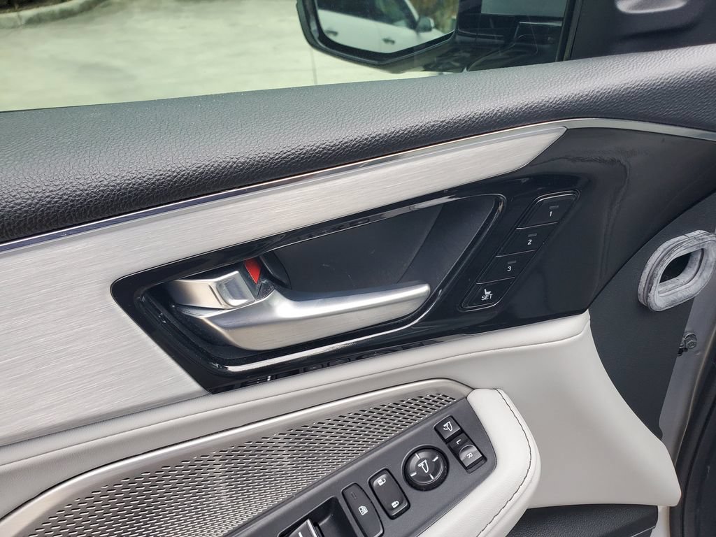 Used 2024 Acura MDX FWD w/ Technology Package image 23