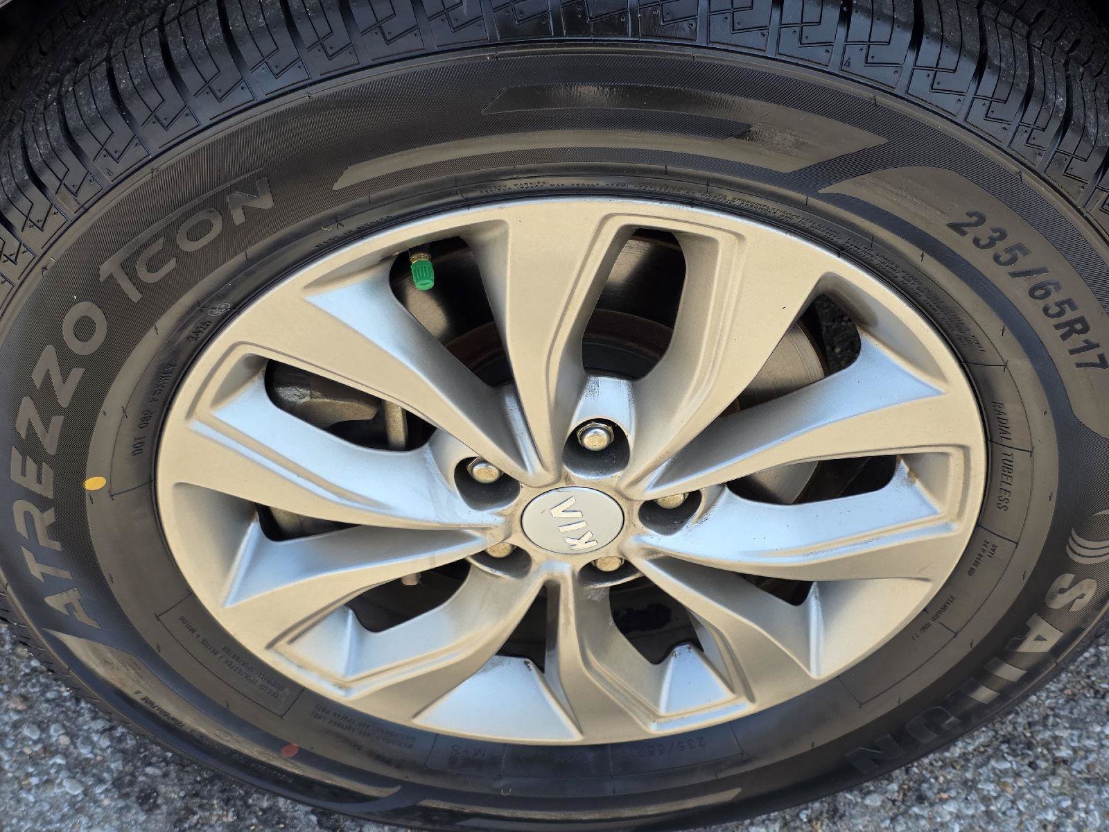 Used 2019 Kia Sedona LX FWD image 41