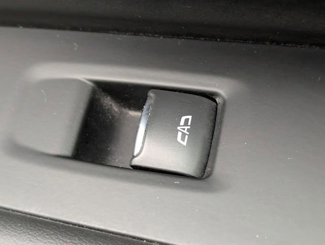 Certified 2023 Chevrolet Suburban Premier image 37