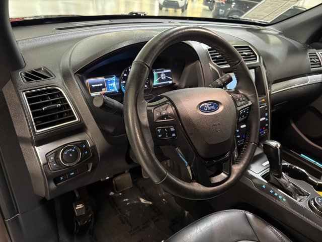 Used 2018 Ford Explorer Sport w/ Equipment Group 401A AWD/4WD image 15