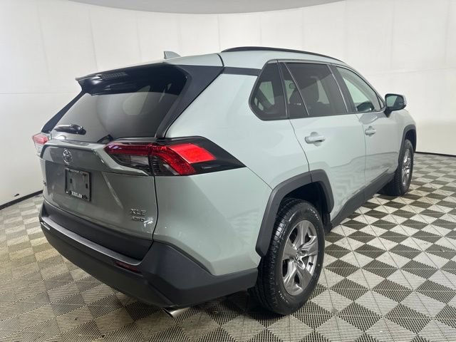 Used 2023 Toyota RAV4 XLE AWD/4WD image 7