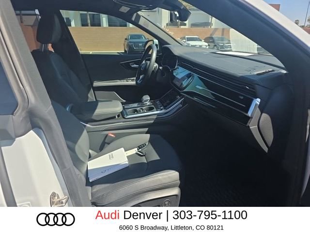 Used 2023 Audi Q8 Prestige w/ Prestige Package image 12
