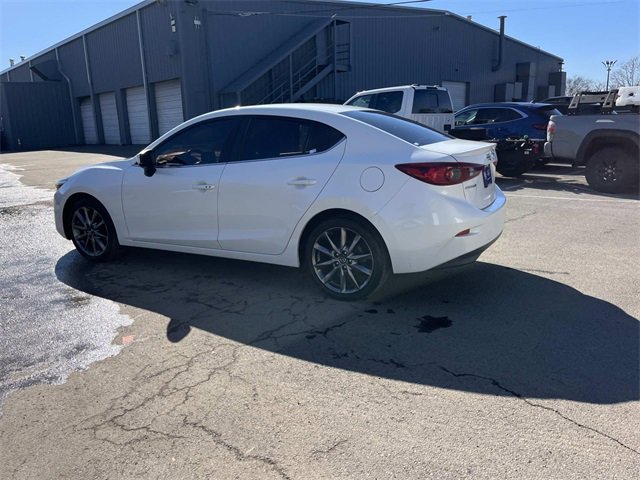 Used 2018 MAZDA MAZDA3 Touring image 6