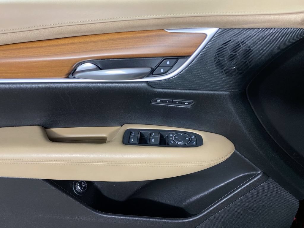 Certified 2019 Cadillac XT5 Platinum AWD/4WD image 13