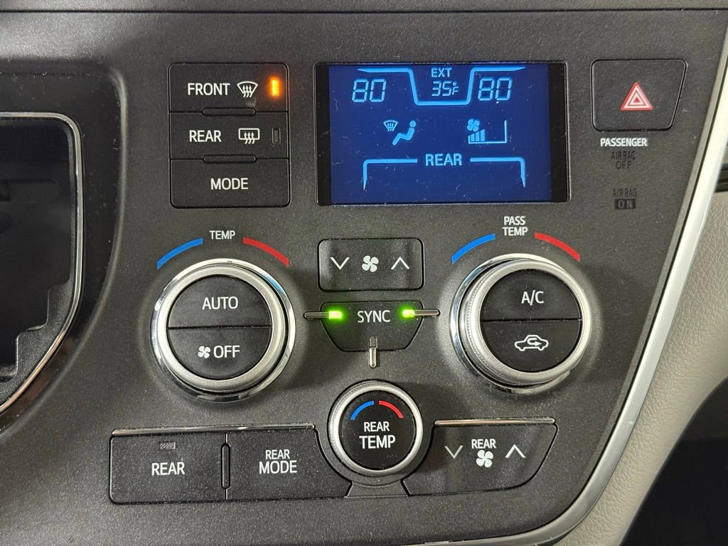 Used 2017 Toyota Sienna XLE image 16