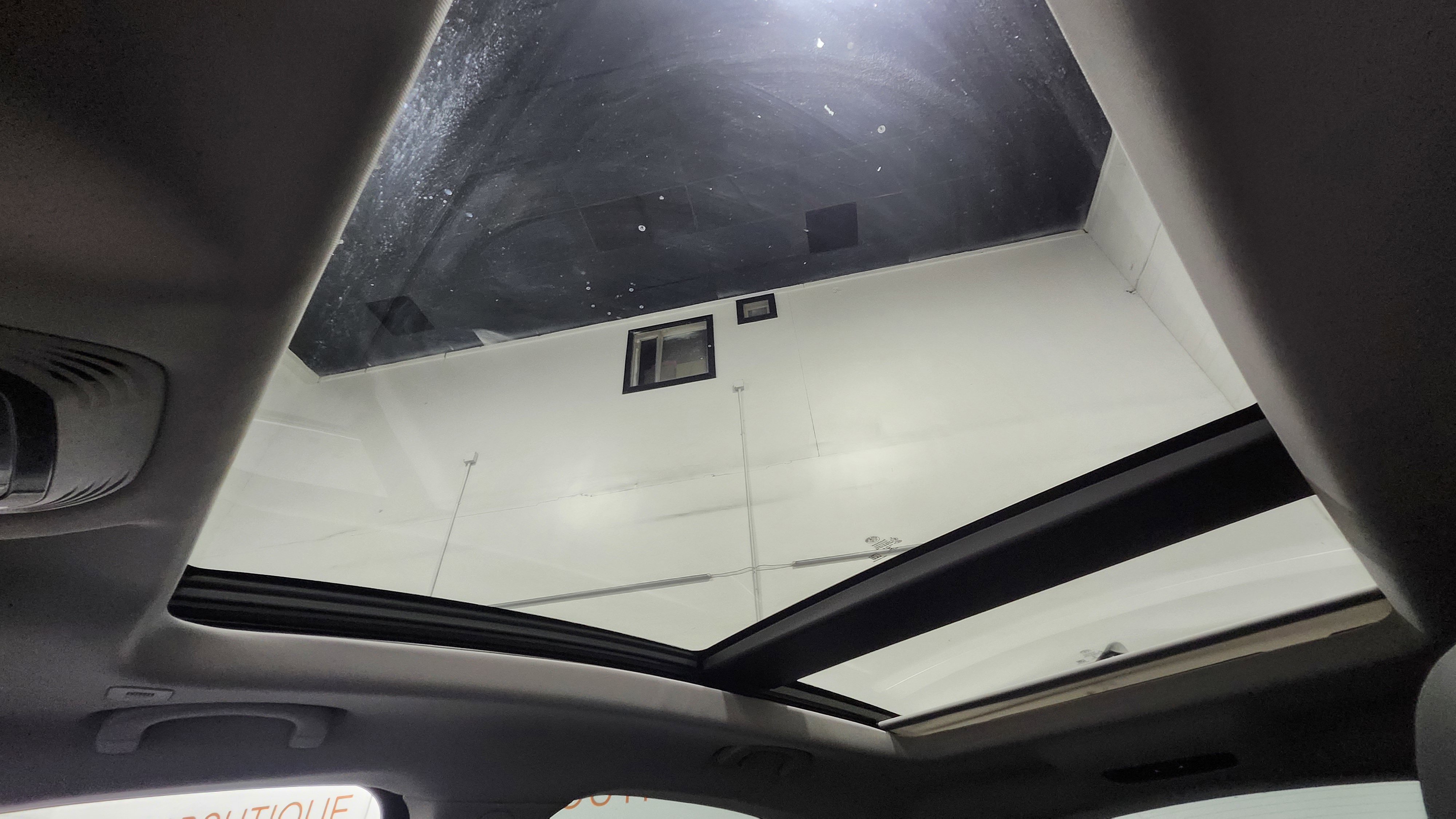 Used 2018 Alfa Romeo Stelvio AWD image 2