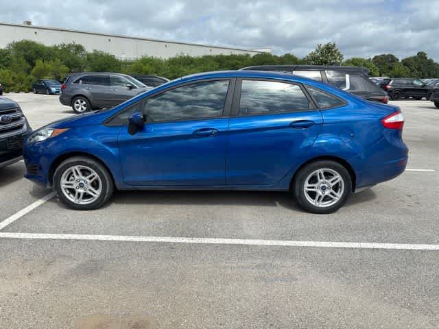 Used 2019 Ford Fiesta SE FWD image 2