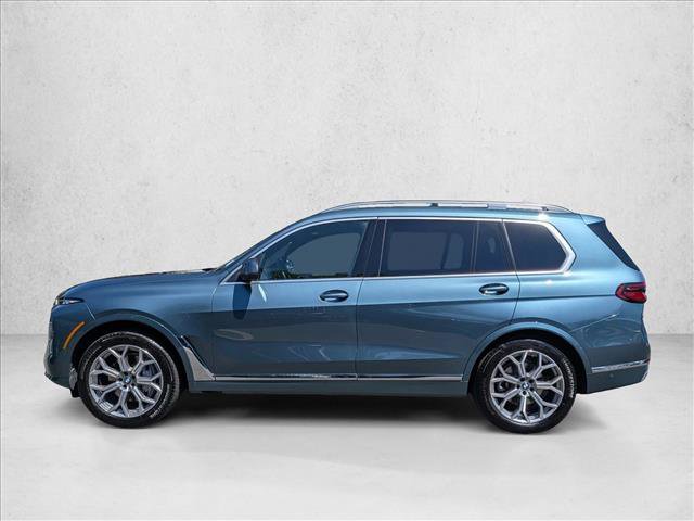 Used 2025 BMW X7 xDrive40i AWD/4WD image 9