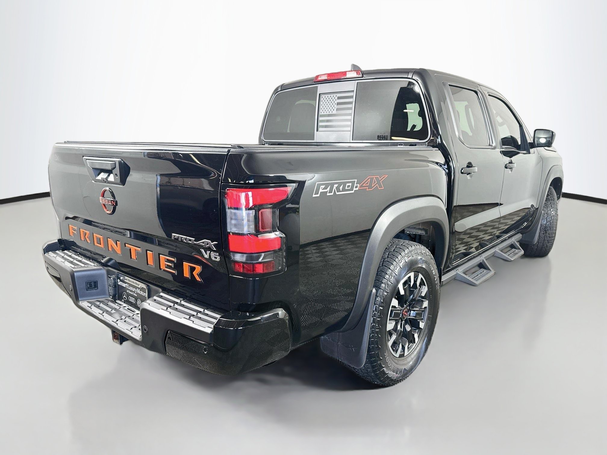 Used 2022 Nissan Frontier PRO-4X AWD/4WD image 7
