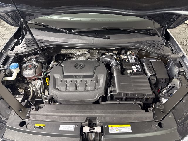 Certified 2023 Volkswagen Tiguan SEL R-Line AWD/4WD image 35